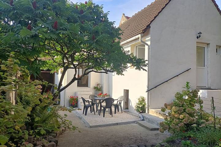 Location de vacances pour 5 personnes dans Office de Tourisme de Long