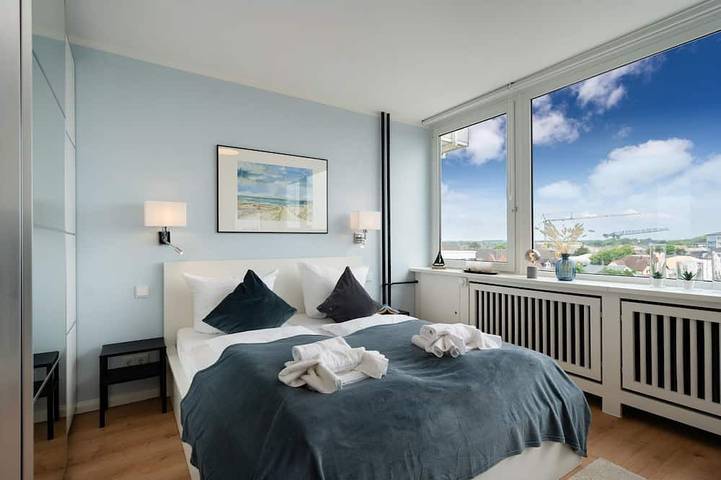 Ganze Wohnung, Himmelblau - Modern renovierte, zentrale Whg. inkl. Pkw-Stellplatz, Wlan. in Westerland, Sylt (Gemeinde)