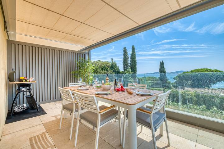 Ferienwohnung für 6 Personen, mit Meerblick und Terrasse in Grimaud - 2
