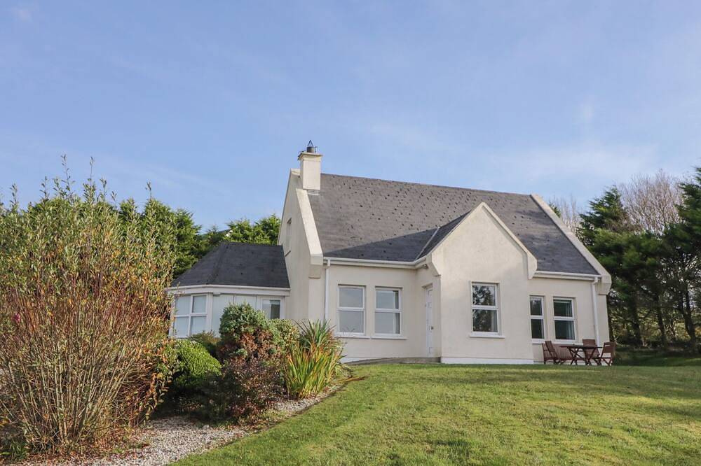 Horn Head View, pet friendly in Carrigart, County Donegal in County Donegal