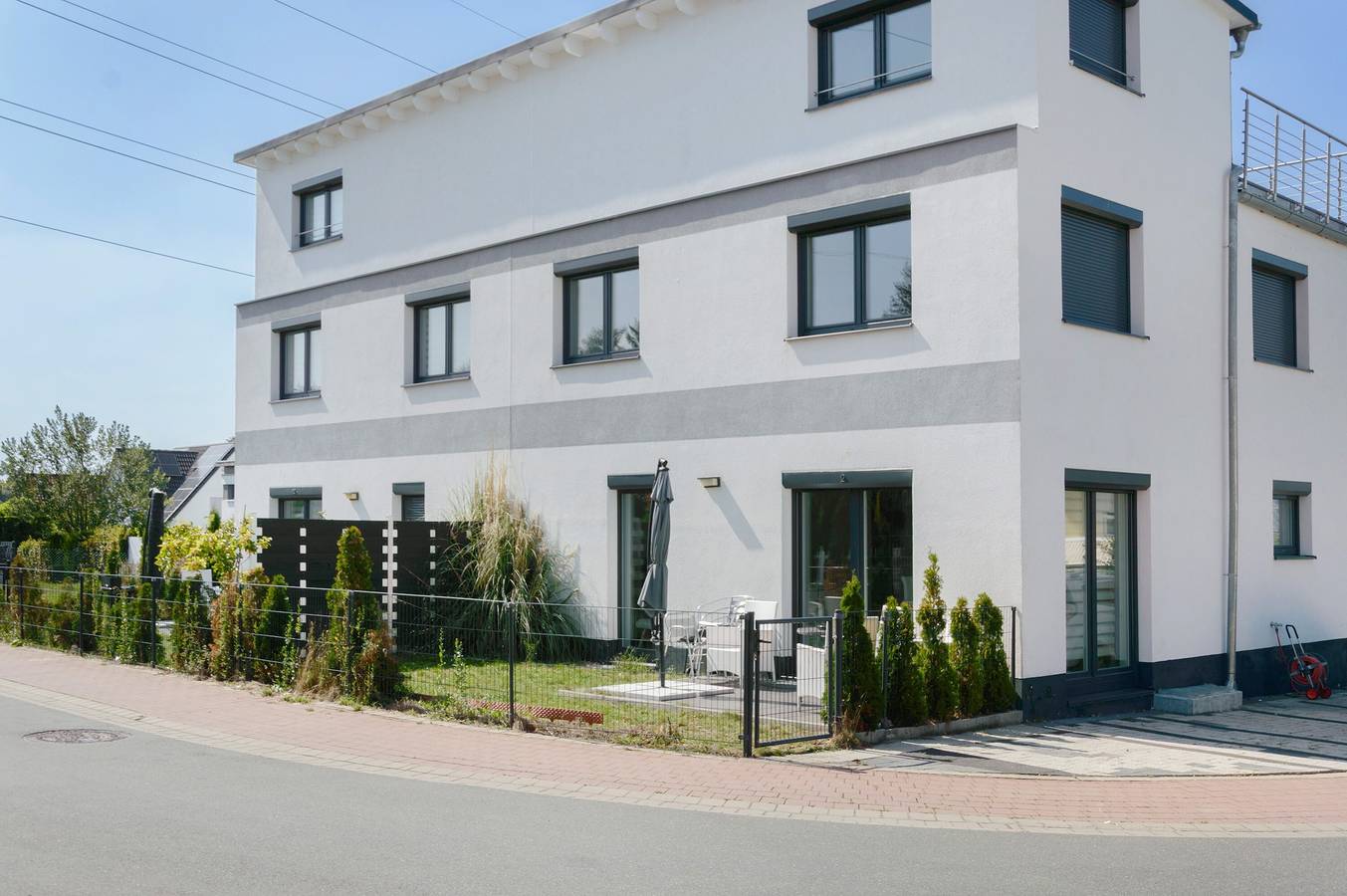 Luxusvilla Neubau mit Garten, Terrasse, Klimaanlage und Wlan in Oberasbach, Franken