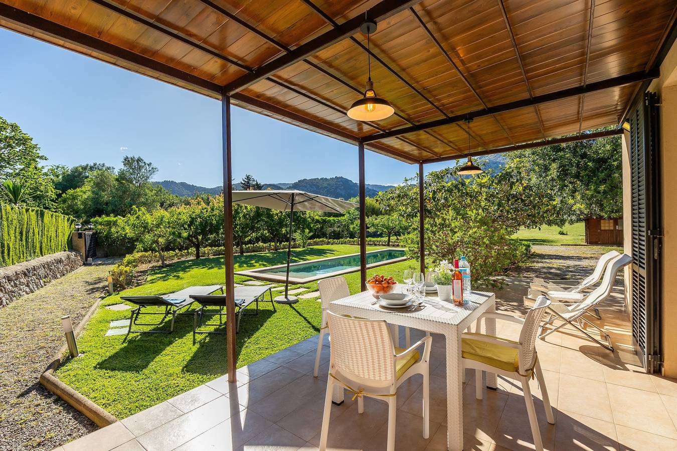 Villa 'Alfonsa' with Mountain View, Wi-Fi and Air Conditioning in Torrent de la Vall d'en Marc, Pollença