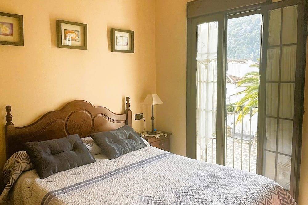 Grazalema - La Tassone: Charming house, fireplace and terrace in Grazalema, White Villages