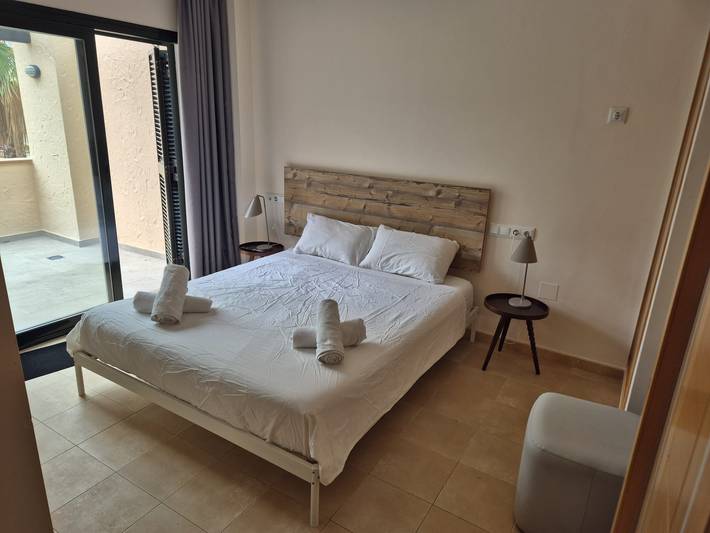 Apartamento entero, Apartamento 'Soleil' con piscina compartida, wifi y aire acondicionado in Hacienda del alamo, Fuente Álamo de Murcia