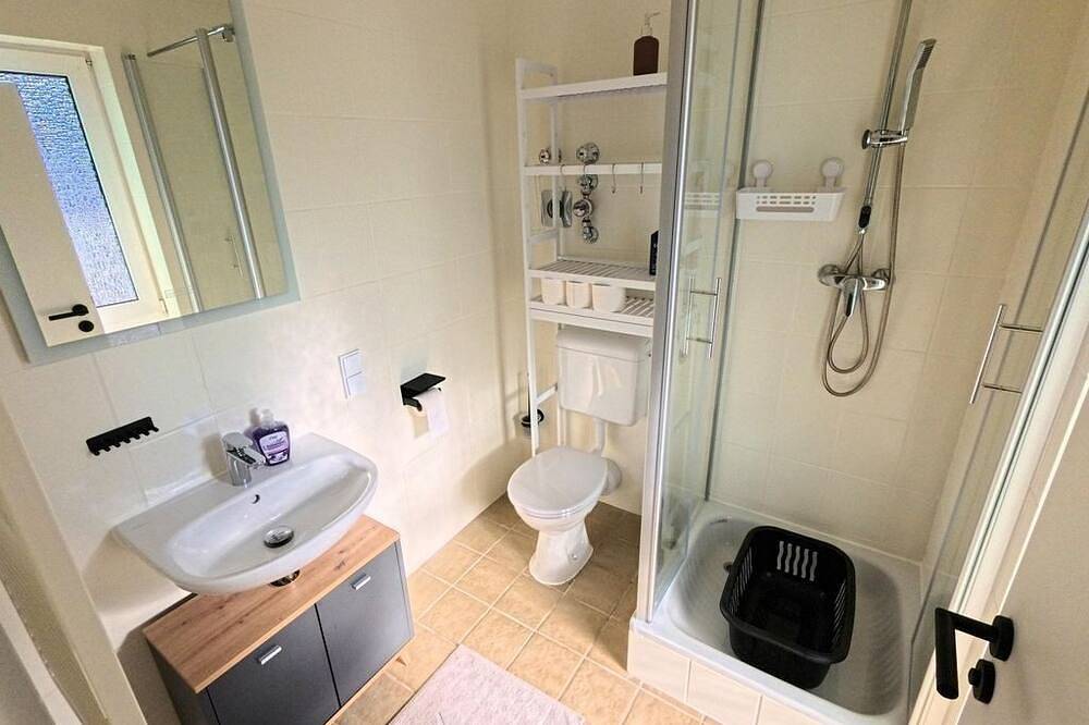 Ganze Wohnung, Waldnest - nid dans la forêt - Appartement/Fewo, Dusche, Wc, 2 Schlafräume in Fischbach bei Dahn, Landkreis Südwestpfalz