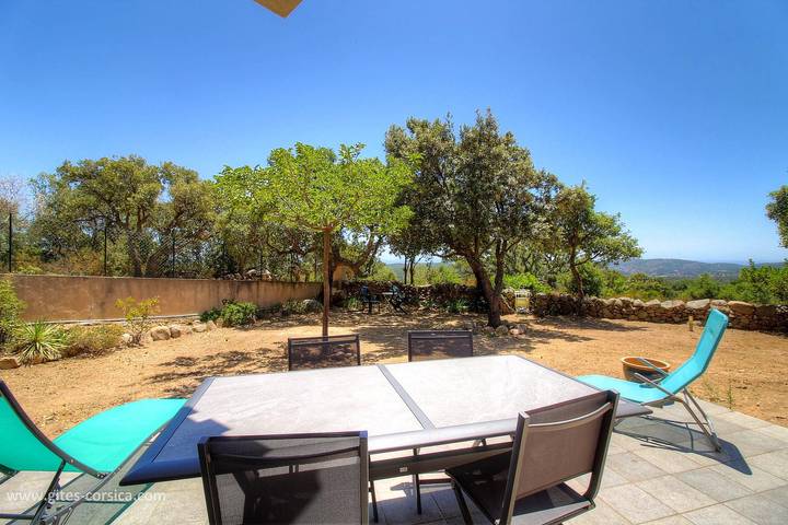 Gîte pour 4 personnes, avec Terrasse et Jardin à Monacia-d'Aullène - 3