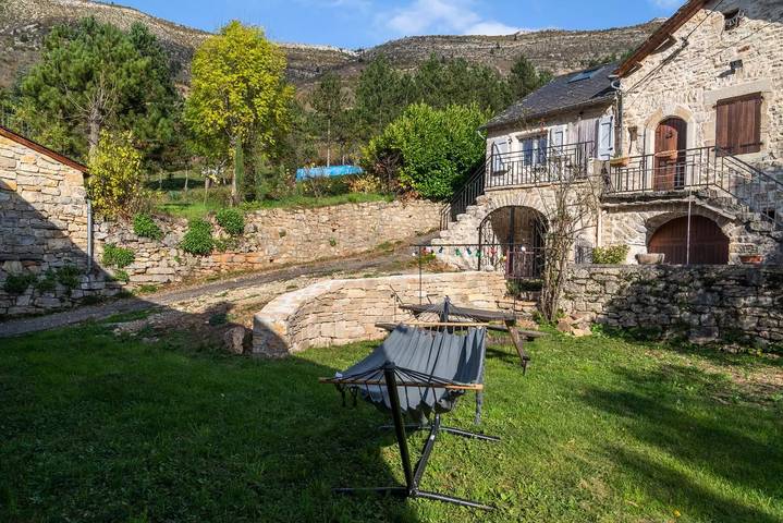 Gîte pour 4 personnes, avec jardin
