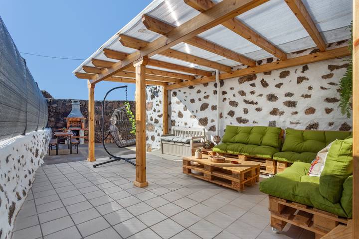 Casa Abuela María with Private Terrace and Wi-Fi in Lajares, La Oliva