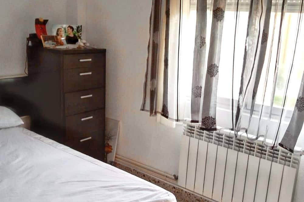 Entire apartment, Homerez - Spacious Apartment in Zamora Centre with Terrace in Zamora, Zamora Province