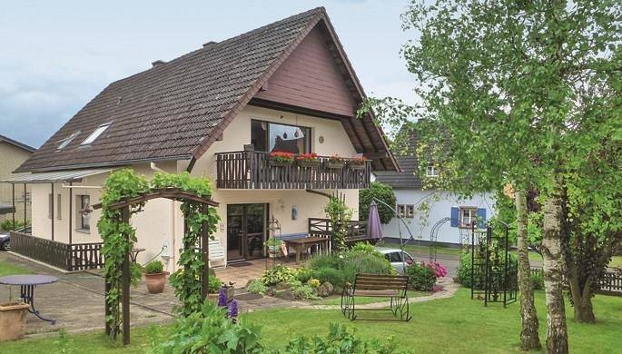 Ferienwohnung für 2 Personen, mit Terrasse und Garten in Lissendorf
