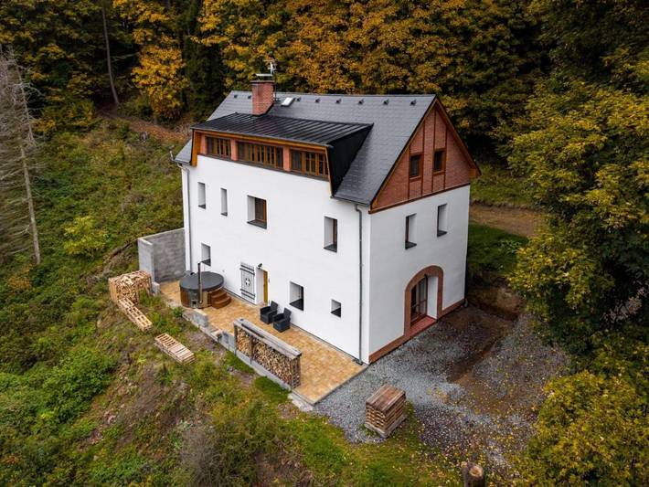 Chalet für 12 Personen, mit Garten und Whirlpool, mit Haustier im Erzgebirge (Tschechien)