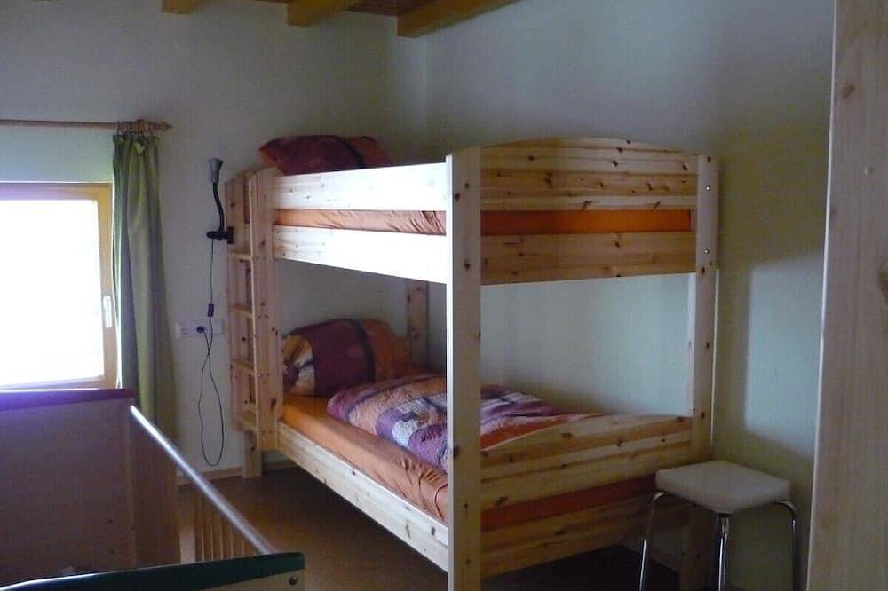 Entire apartment, Vacation on a farm - discover and experience nature in Suedlicher Schwarzwald, Dachsberg