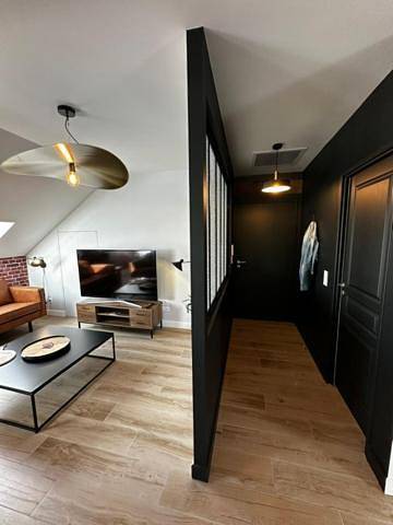 Gîte pour 12 personnes, avec vue à Lèves - 4