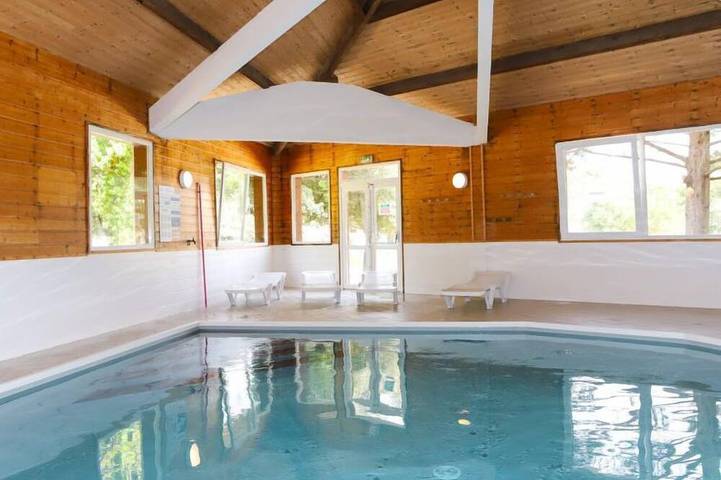 Gîte pour 2 personnes, avec piscine, animaux acceptés dans Plage des Sables-Vignier