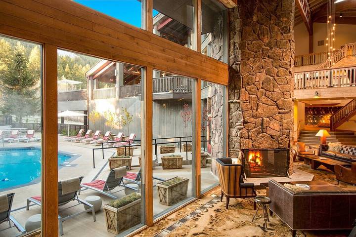 Holiday rental for 4 people, with balcony and pool as well as hot tub in Jackson Hole