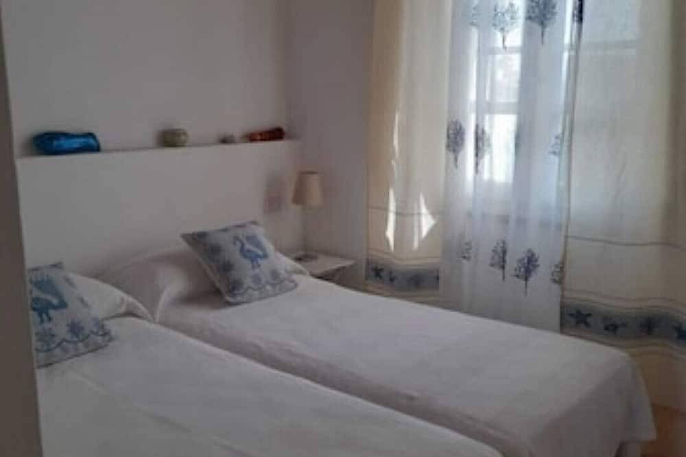 Apartamento entero, A room with a view - Biaitu, lovely and comfy flat with many amenities (P3398) in Cabras, Stagno di Càbras