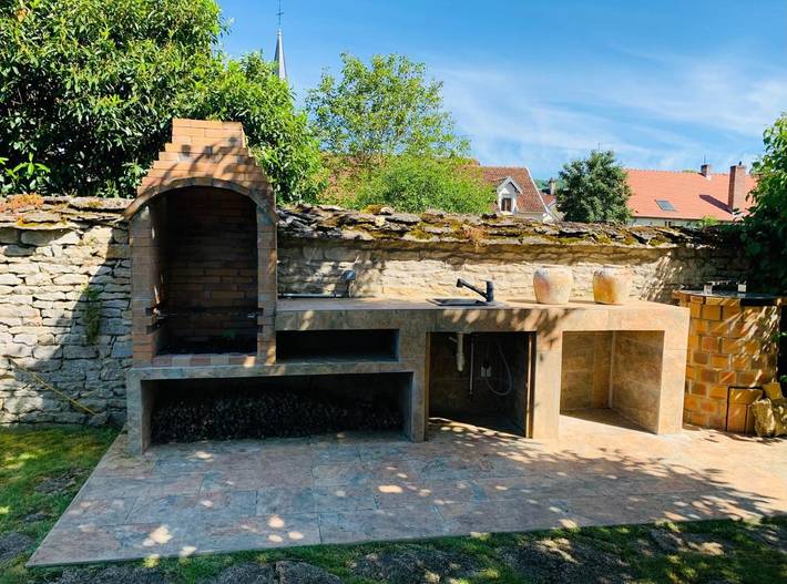 Gîte pour 5 personnes, avec jardin et vue à Commarin - 3