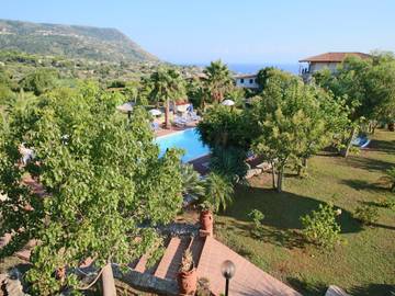 Vacation Rental for 4 Guests in Santa Maria (Vibo Valentia), Tyrrhenian Coast Kalabria, Picture 1