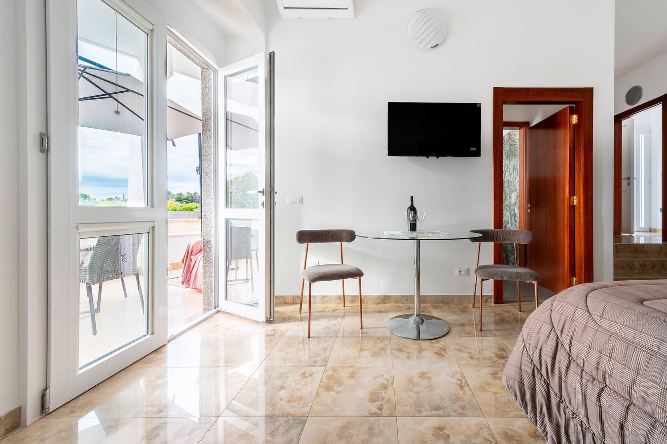 Ganze Wohnung, Apartment 'I 4 Venti - Apt 1' mit privater Terrasse, Wlan und Klimaanlage in Melendugno, Lecce Provinz