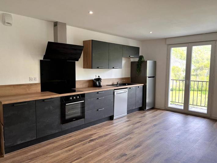 Gîte pour 10 personnes, avec vue et balcon à Aspin-en-Lavedan - 4