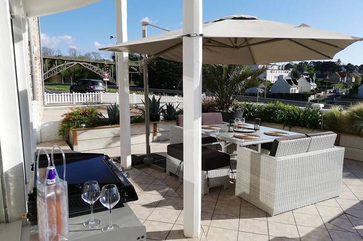 Appartement de vacances pour 2 personnes, avec terrasse ainsi que jacuzzi et jardin