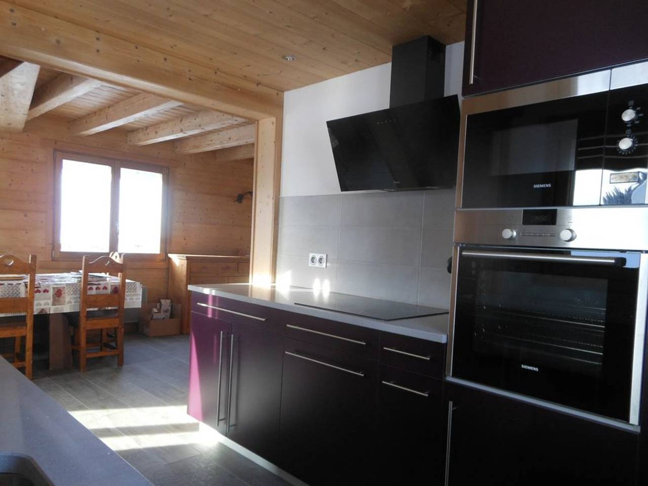 Geräumiges Chalet für 10, nahe Pisten, Parkplatz, Garage in Le Grand-Bornand, Annecy und Umgebung