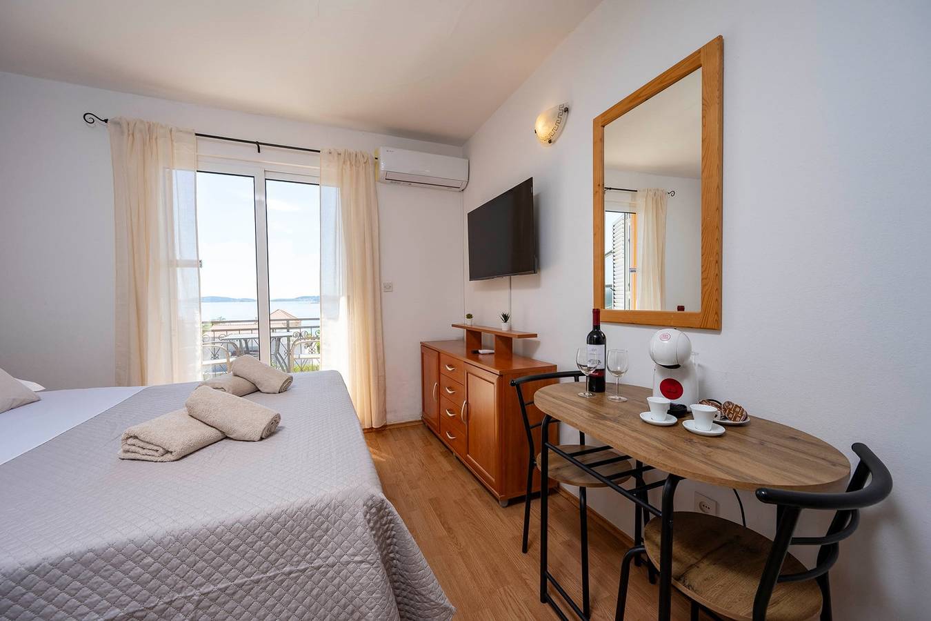 Ganze Wohnung, Ferienwohnung für 2 Personen mit Balkon/Terrasse in Orebic, Dubrovnik-Neretva