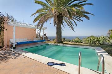 Cheap Villa for 9 People in Adeje, South Tenerife, Photo 1