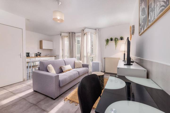 Gîte pour 3 personnes dans Piscine Olympique D Antigone - 2