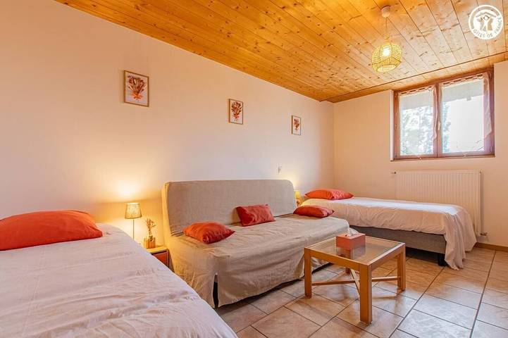 Location de vacances pour 10 personnes, avec jardin à Saint-Usuge - 2
