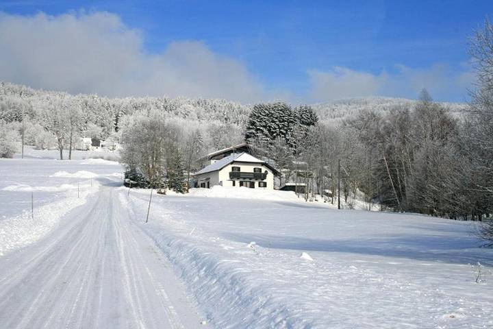 Ferienwohnung für 4 Personen, mit Garten und Ausblick sowie Balkon - 1