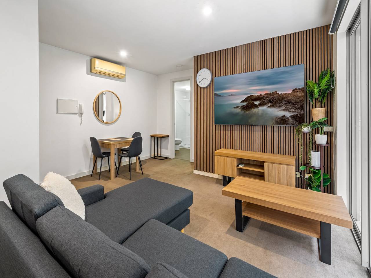 Entire apartment, Cosy 1-Bed with Balcony in Trendy St Kilda in St Kilda, Melbourne