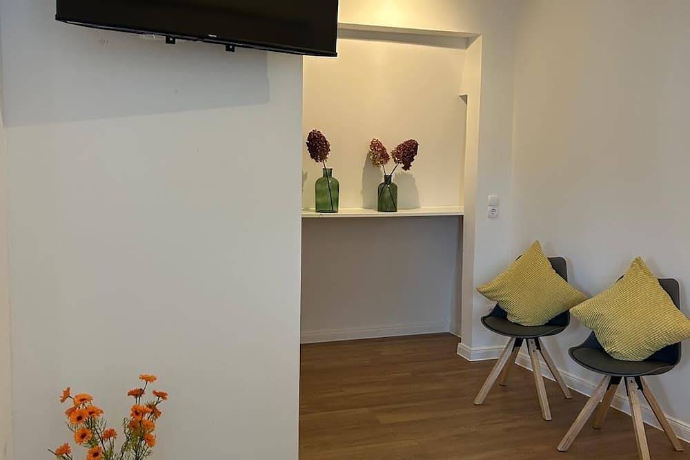 Ganze Wohnung, Havelnest gemütliches Apartment auf 50m² mit Innenhof, 2 Minuten Fußweg zum See in Brandenburg an der Havel