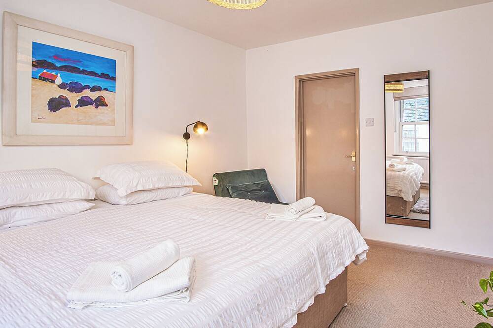 3 bedroom accommodation in Cowes in Cowes, Isle of Wight