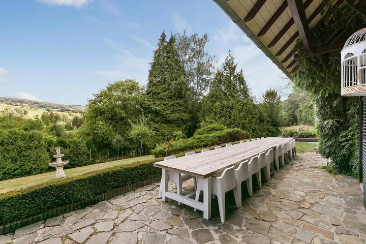 Location de vacances pour 20 personnes, avec vue ainsi que piscine et jardin dans Fanzel - 2