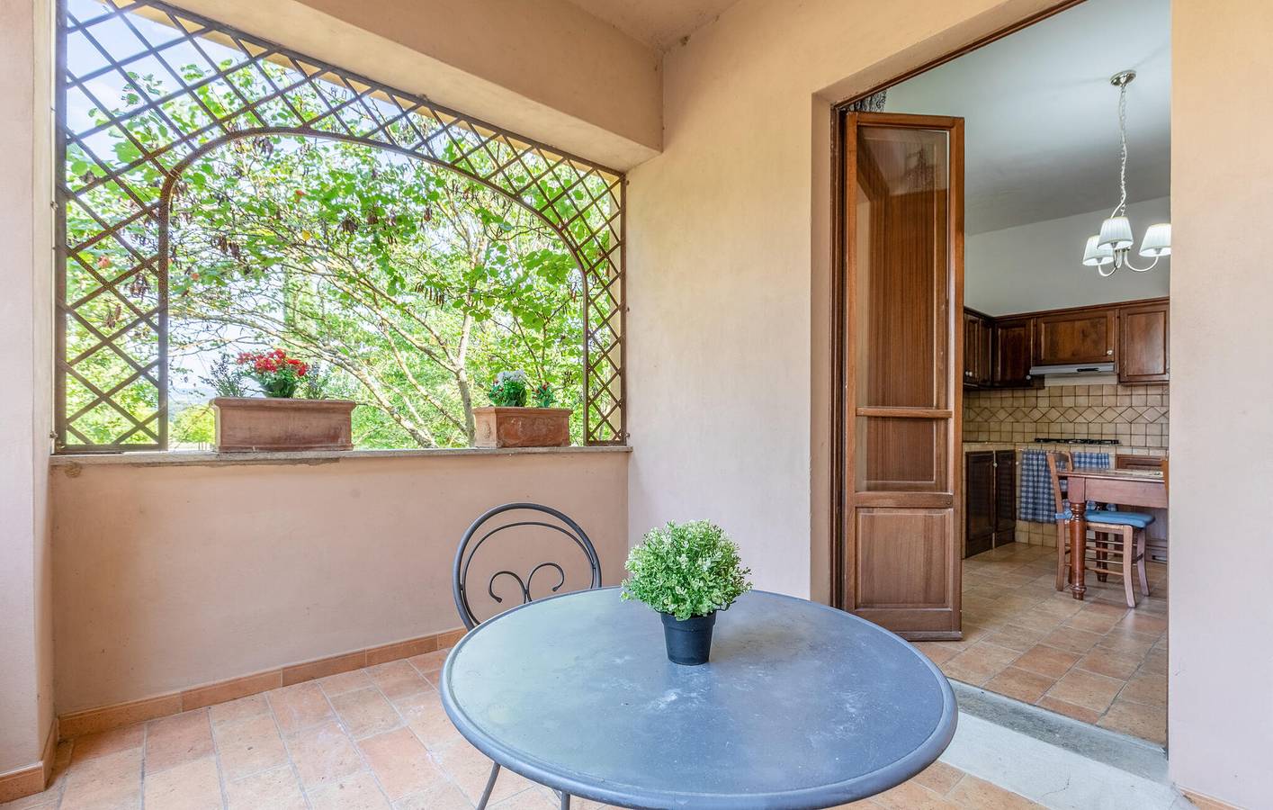 Apartamento vacacional entero, Retiro junto al lago con piscina, aire acondicionado y aparcamiento en Umbertide in Montone (Italia), Valtiberina