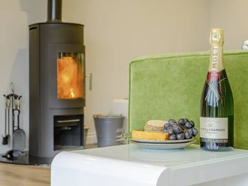 Holiday Rental for 11 People in Caldecott, Rutland, Photo 4