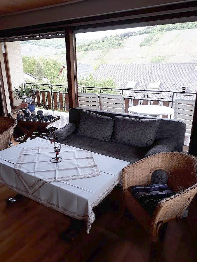 Ferienwohnung für 2 Personen, mit Balkon und Terrasse in Briedel - 3