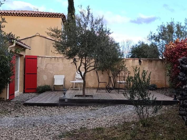 Location de vacances pour 8 personnes, avec jardin et vue à Artignosc-sur-Verdon - 2