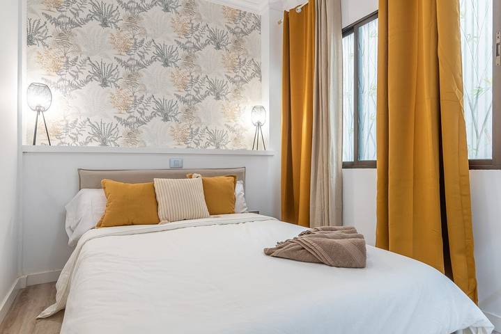 Entire apartment, Home2Book Charming Design Apt Las Canteras Beach in Las Palmas de Gran Canaria Centre, Las Palmas de Gran Canaria