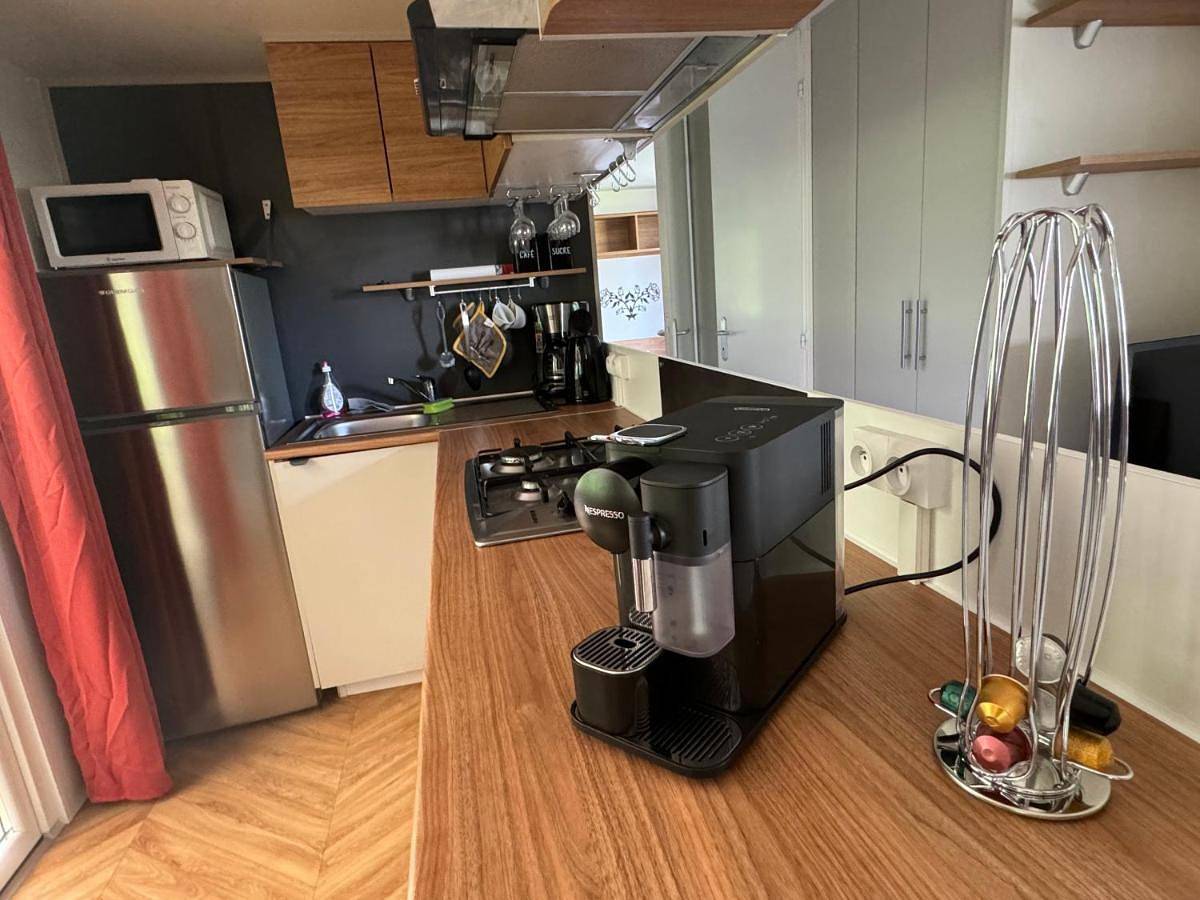 Appartement entier, Vacances sous les pins, près de la mer, 6-8 pers,bien équipé, piscine in Saint-Julien-en-Born, Côte d’Argent