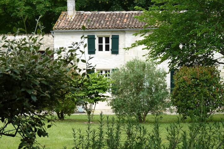 Gîte pour 4 personnes, avec jardin