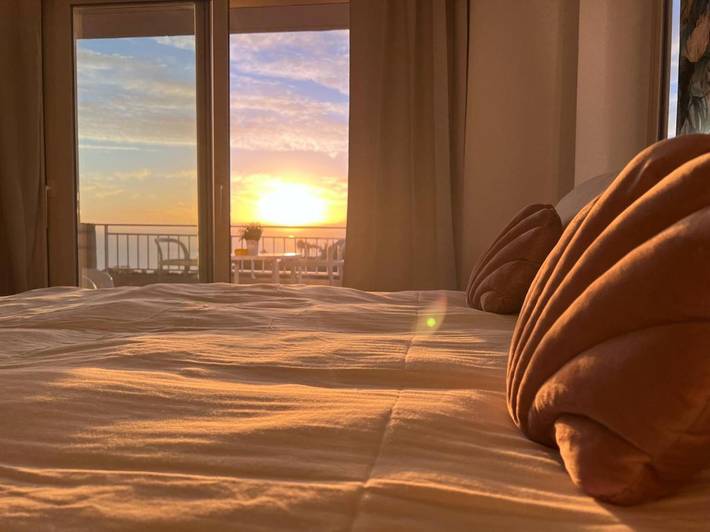 Casa vacanza per 4 persone, con terrazza e panorama a Aci Catena
