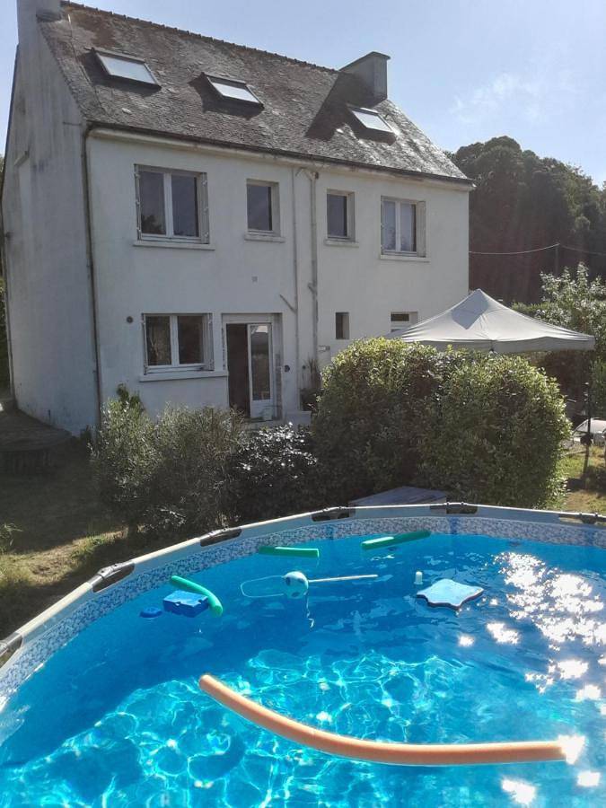 Casa de vacaciones para 15 personas, con jardín y vistas además de vistas al lago y piscina - 1