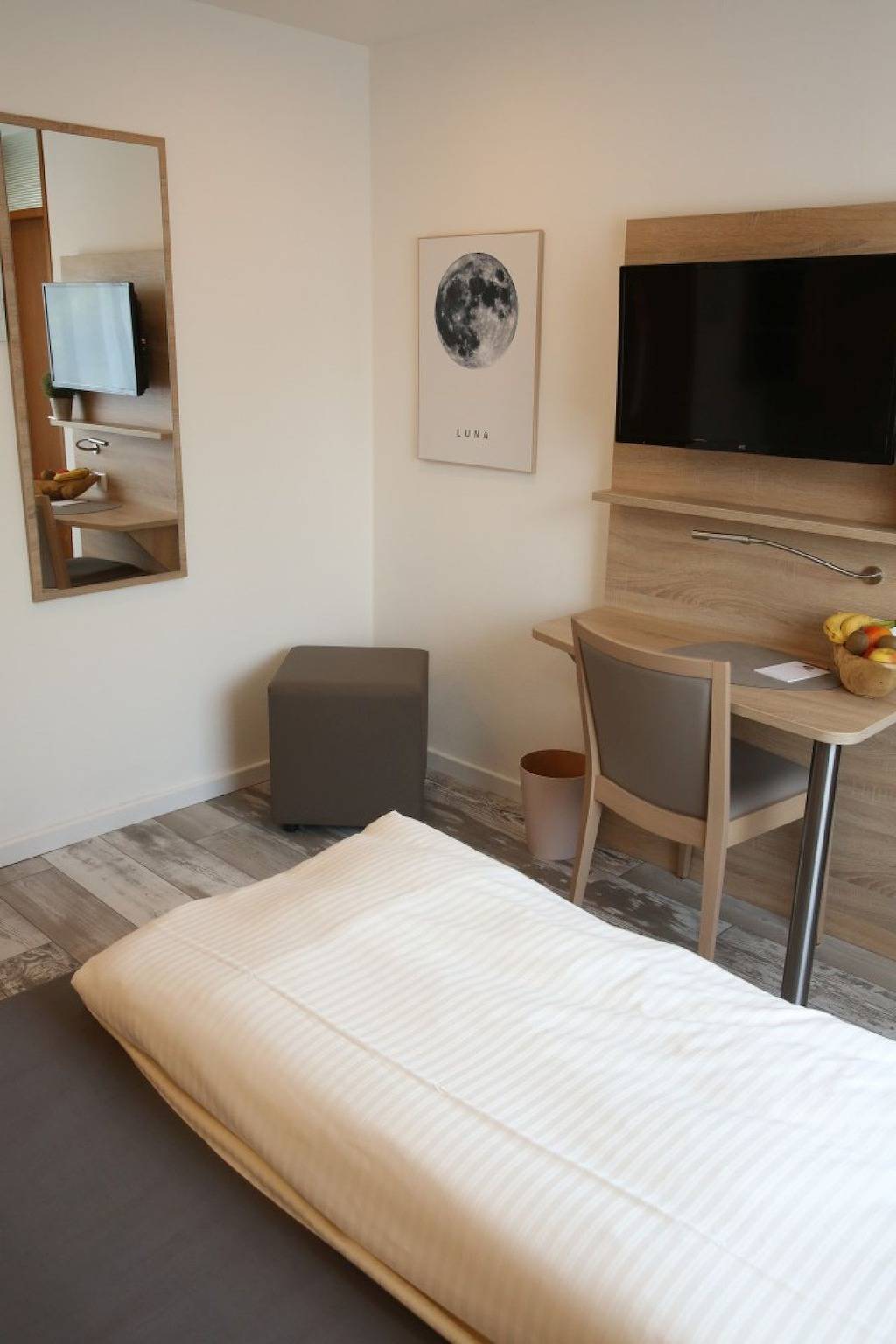 Kemnater Hof Gmbh -Apartments- - Klein Apartment in Ostfildern, Landkreis Esslingen