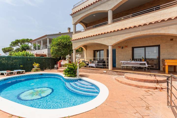Casa de vacaciones para 18 personas, con Jardín en Maresme
