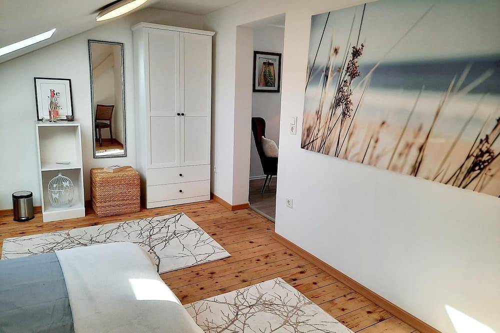 Ganze Wohnung, Ferienwohnung für bis zu 5 Personen (70 qm) mit Dachterrasse in Grafenau, Ostbayern