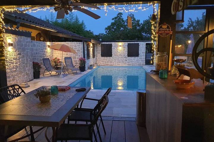 Maison de campagne pour 6 personnes à Montfermier