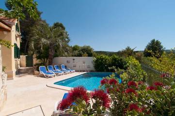 Villa for 8 People in Supetar, Brac, Photo 1