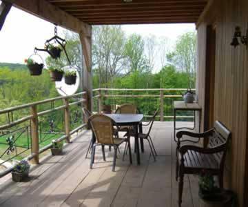Gîte pour 10 personnes, avec piscine ainsi que vue et jardin à Chaumard - 3